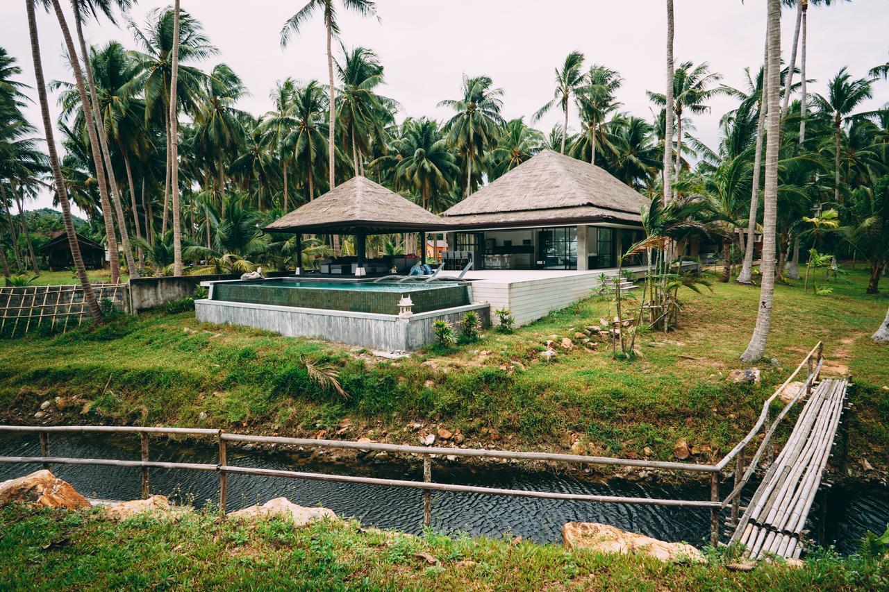 Le Motu Hotel Taling Ngam  Exterior photo